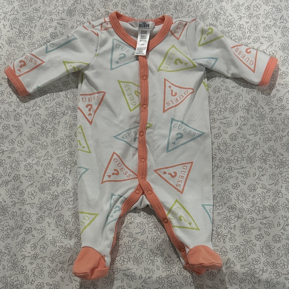GUESS Multicolor Triangle Print Footie